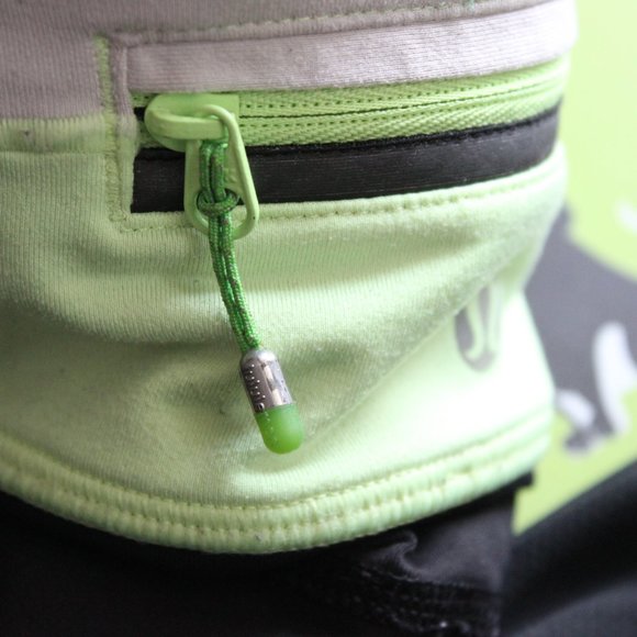 LULULEMON Yoga Leggings Size 8 Neon Green - Picture 10 of 12